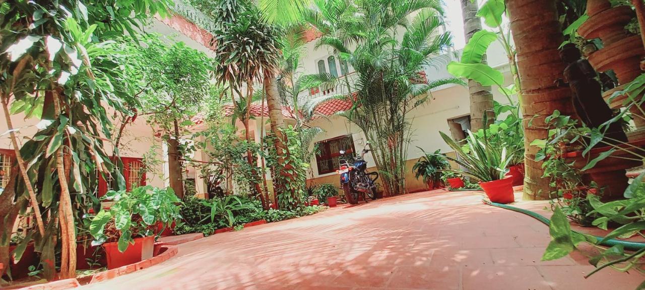 Daphne Hotel Mamallapuram Exterior foto
